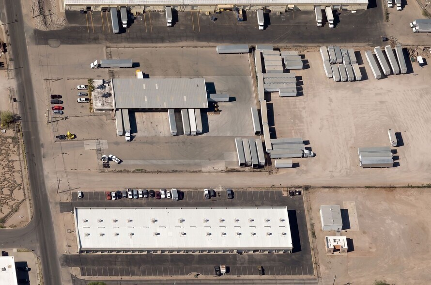 More Photos Of 2202 N Dragoon St, Tucson Truck Terminal For Lease