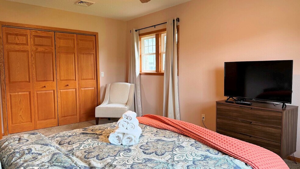 More Photos Of 3884 S Gillette Dr, Wisconsin Dells Lodge Meeting Hall For Sale