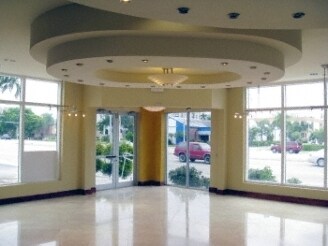 More Photos Of 17900 Biscayne Blvd, Aventura Freestanding For Sale
