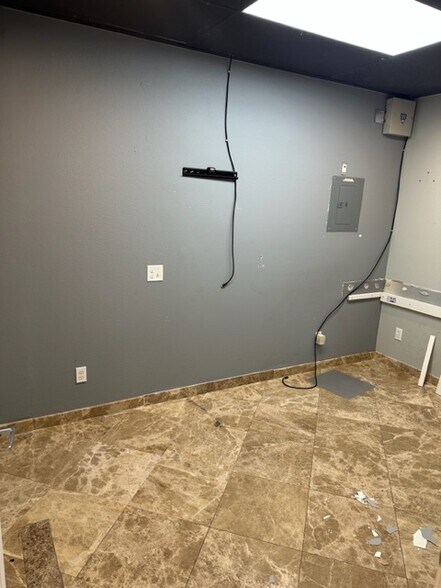 More Photos Of 72650 Fred Waring Rd, Palm Desert Medical For Sale