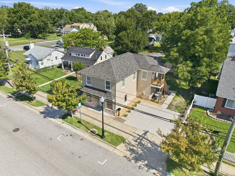 More Photos Of 112 Buckroe Ave, Hampton Storefront Retail Residential For Sale