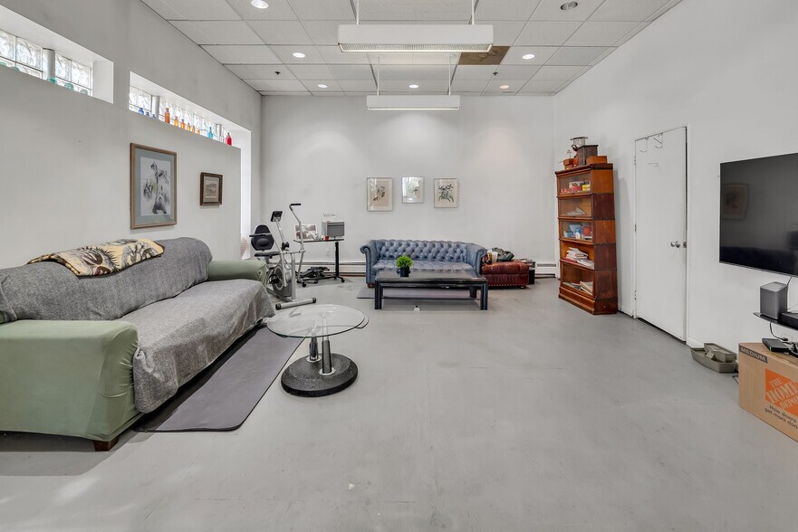 More Photos Of 43 Central Ave, Orange Service Station For Sale