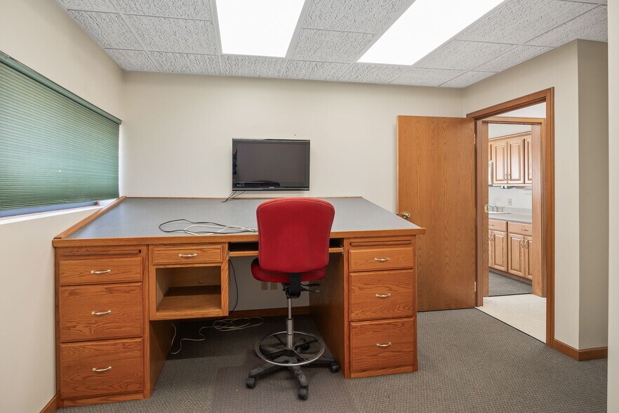 More Photos Of 5214 Lake Ave, Saint Joseph Industrial For Sale