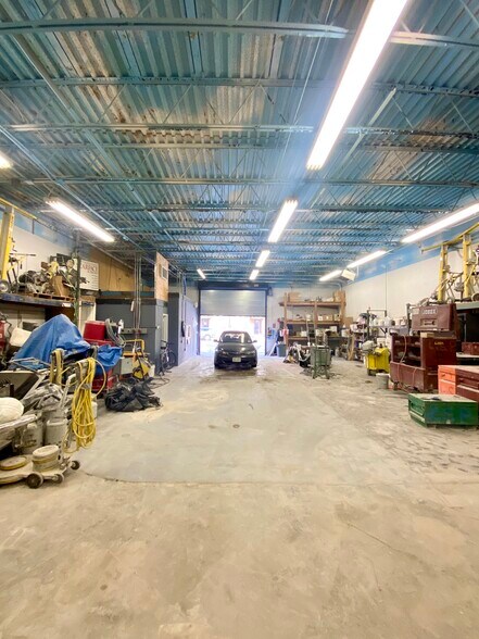 More Photos Of 948 Metropolitan Ave, Brooklyn Manufacturing For Sale