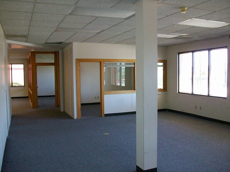 More Photos Of 311 S Main St, O'Fallon Office For Lease