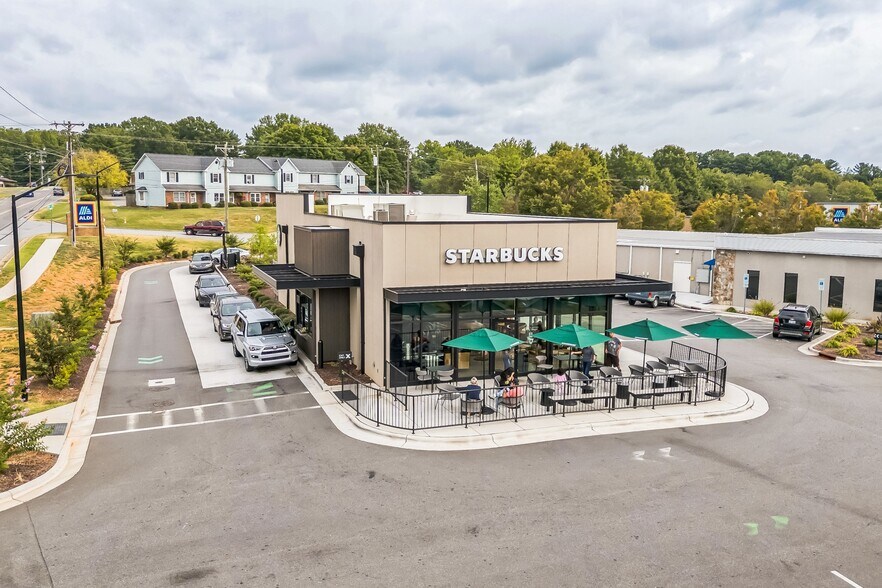 More Photos Of 2701 Peters Creek Pky, Winston-Salem General Retail For Sale