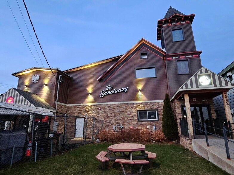 Primary Photo Of 728 Court St, Utica Restaurant For Sale