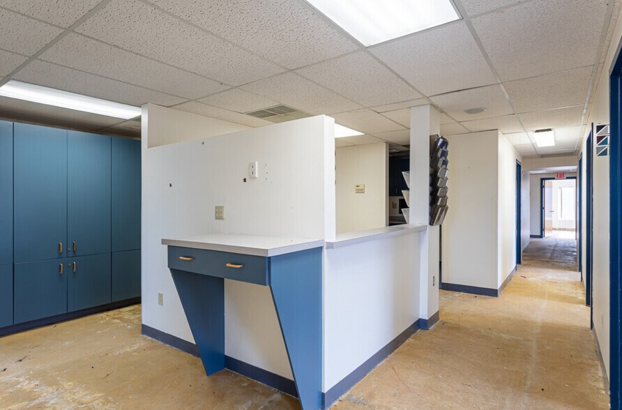 More Photos Of 1221 Main St, Weymouth Medical For Lease