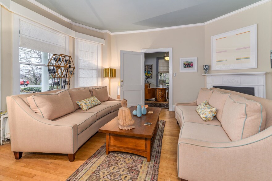 More Photos Of 145 Melrose Ave, Tryon Apartments For Sale