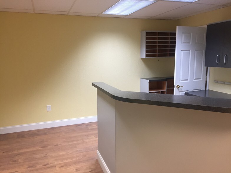 More Photos Of 401 E Olympia Ave, Punta Gorda Office For Lease