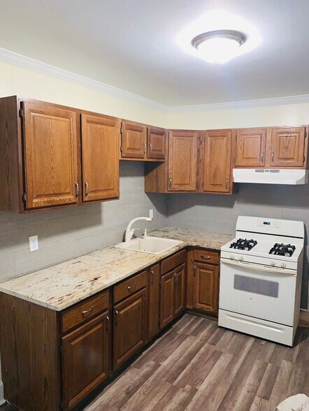 More Photos Of 612 S Broad St, Elizabeth Storefront Retail Residential For Sale