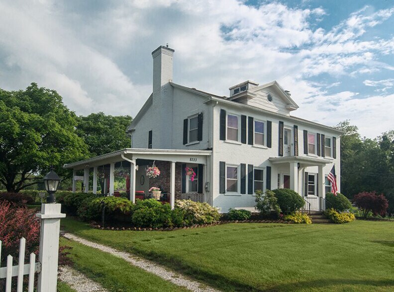 Primary Photo Of 8223 E Lake Rd, Westfield Hospitality For Sale