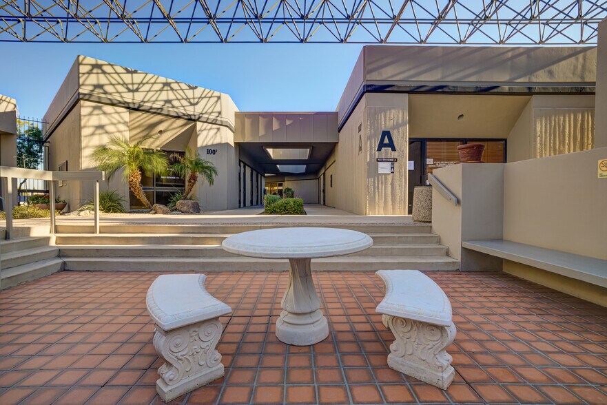 More Photos Of 3201 W Peoria Ave, Phoenix Medical For Lease