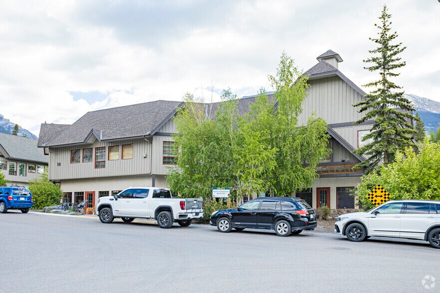 More Photos Of 56 Lincoln Pk, Canmore Office For Lease