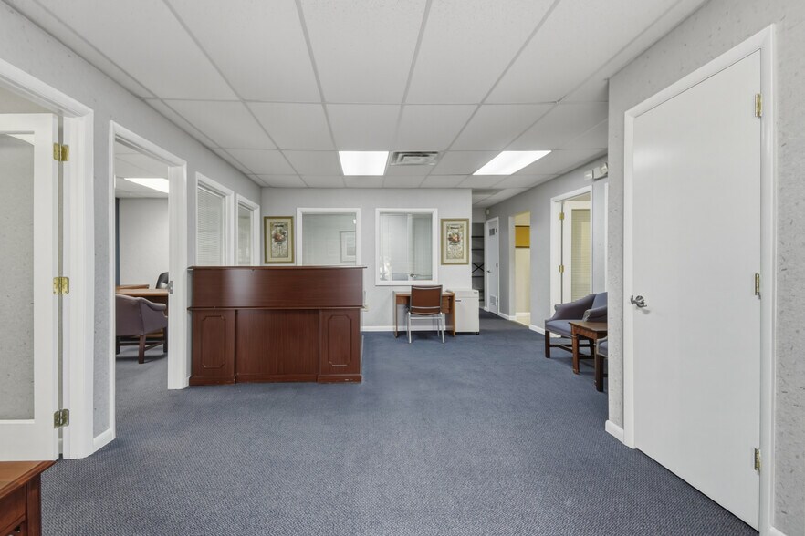More Photos Of 1840 Dunn Ave, Jacksonville Medical For Lease