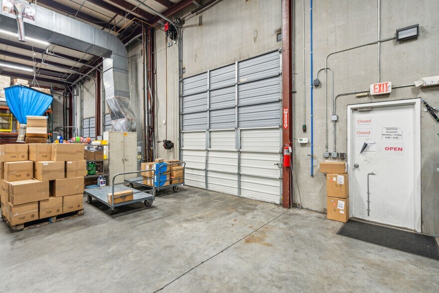 More Photos Of 3864 Leeds Ave, North Charleston Light Manufacturing For Sale