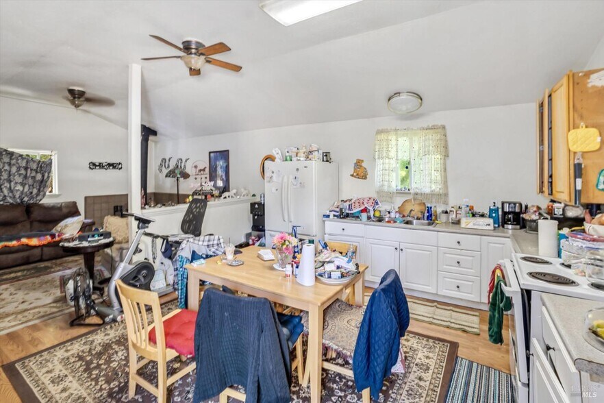 More Photos Of 31211 Highway 128, Cloverdale Apartments For Sale