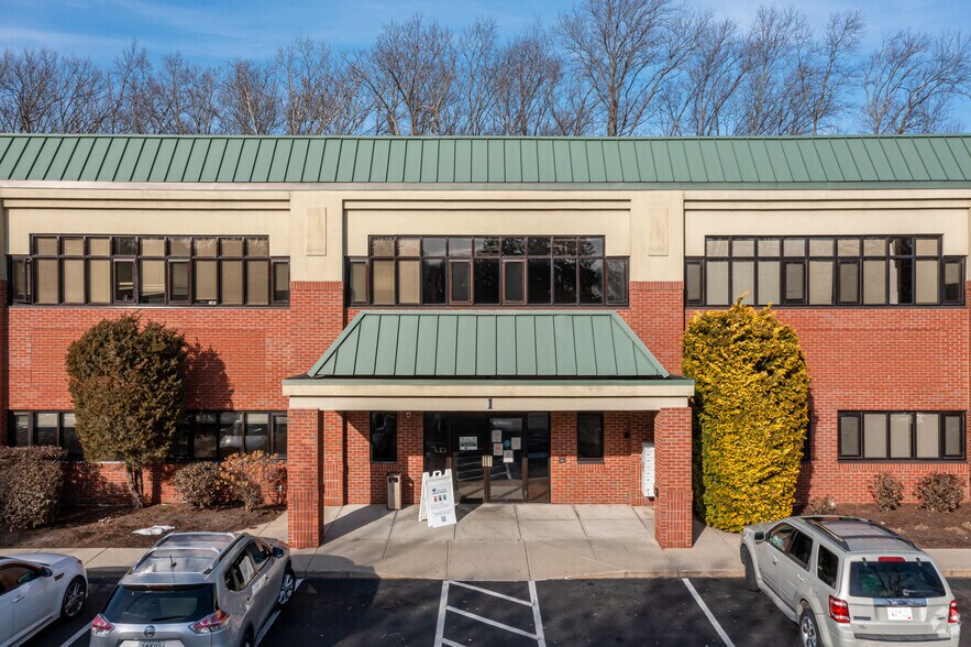 More Photos Of 1351 S County Trl, East Greenwich Unknown For Lease