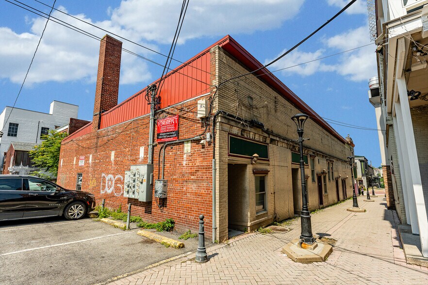 More Photos Of 214 Wall St, Morgantown Apartments For Sale