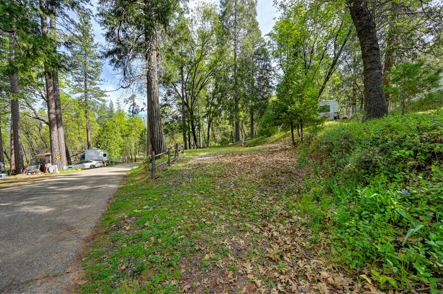 More Photos Of 245 S. Railroad Flat Rd, Rail Road Flat Manufactured Housing Mobile Home Park For Sale