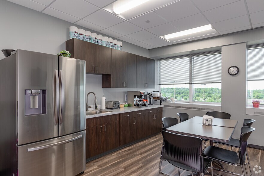 More Photos Of 150 Corporate Center Dr, Camp Hill Unknown For Lease