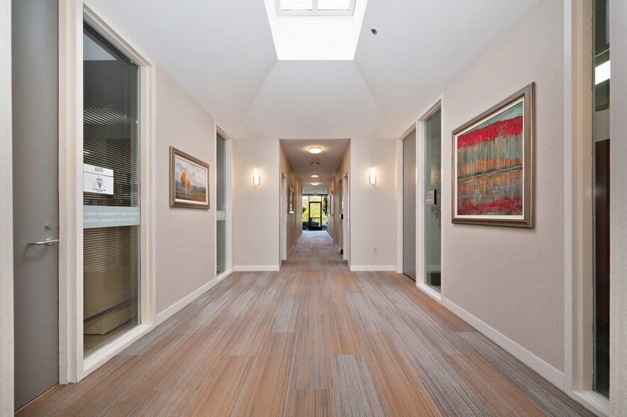 More Photos Of 8700 Auburn Folsom Rd, Granite Bay Office For Lease