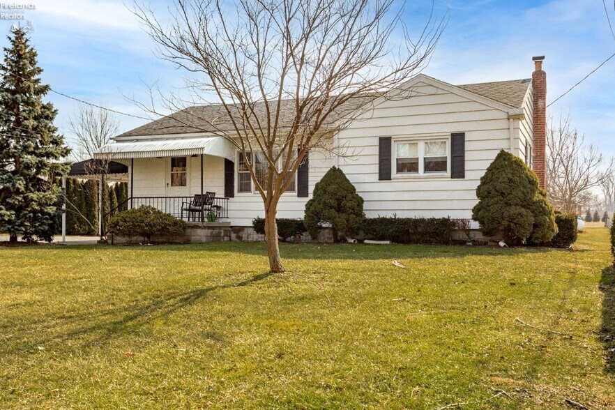 More Photos Of 5414 Homegardner Rd, Castalia Apartments For Sale