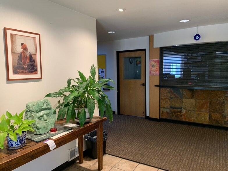 More Photos Of 2441 Le Conte Ave, Berkeley Schools For Lease