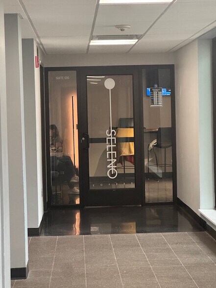 More Photos Of 6330 Lamar Ave, Overland Park Unknown For Lease