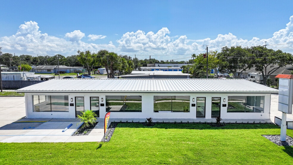 Primary Photo Of 1682 N Harbor City Blvd, Melbourne Freestanding For Sale