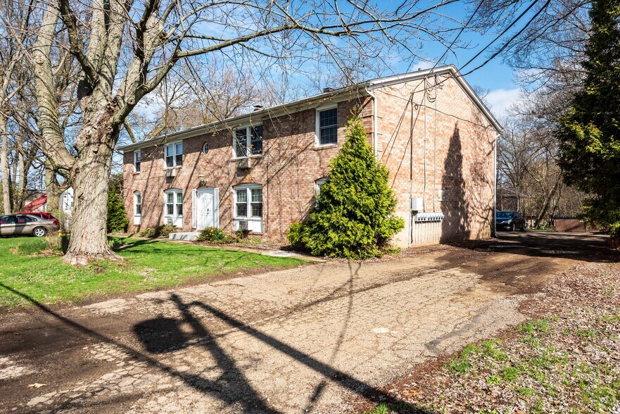 More Photos Of 839 34th St NW, Canton Apartments For Sale