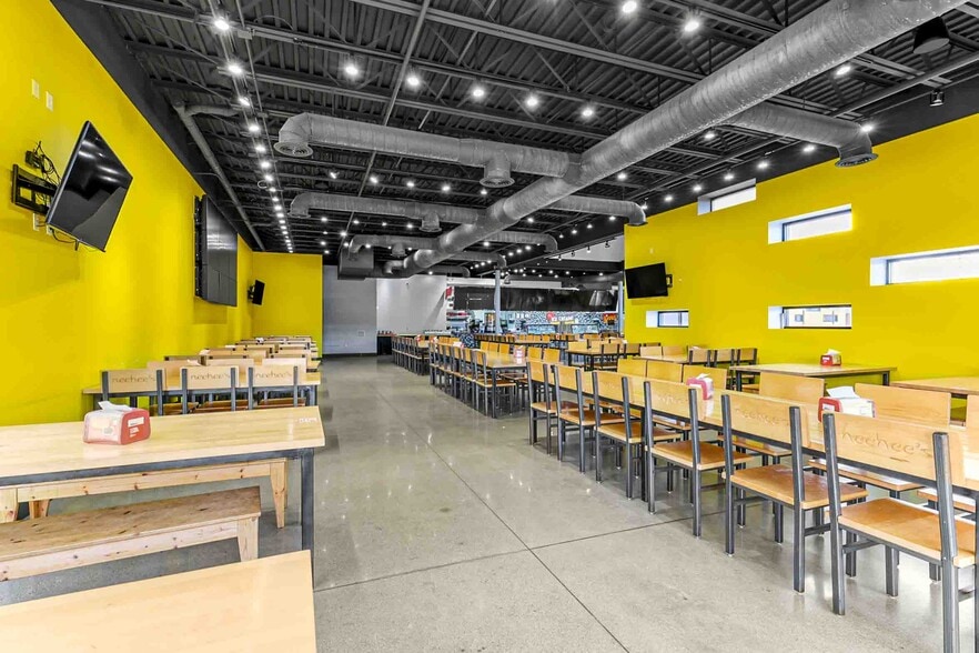 More Photos Of 4924 Rochester Rd, Troy Restaurant For Sale