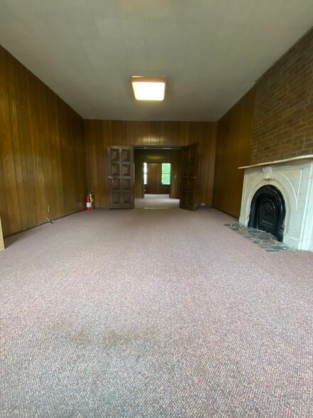 More Photos Of 44 Greenwich Ave, New York Office Residential For Lease