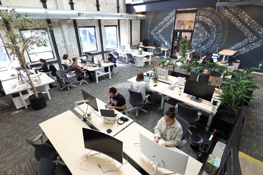 More Photos Of 1528 Webster St, Oakland Office For Lease