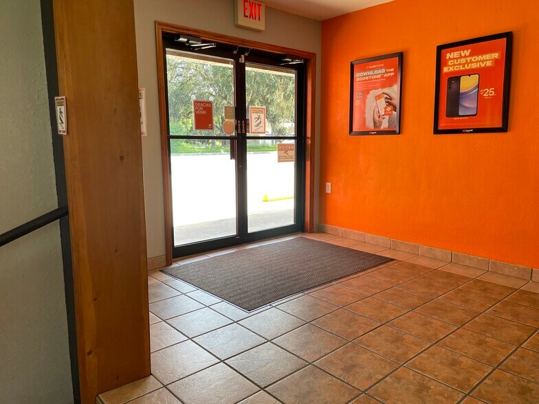 More Photos Of 11923 E Dr Martin Luther King Jr Blvd, Seffner Freestanding For Lease