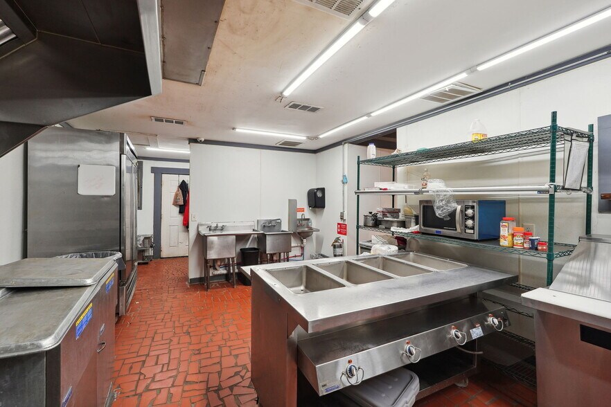 More Photos Of 100 Covered Bridge Rd, Euharlee Restaurant For Sale