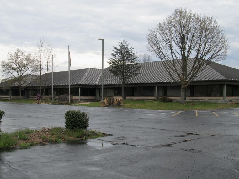 Primary Photo Of 505 Blue Ball Rd, Elkton Office For Lease