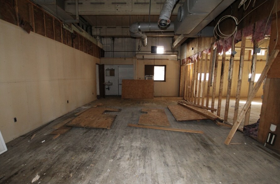 More Photos Of 74 Water St, Worcester Warehouse For Sale