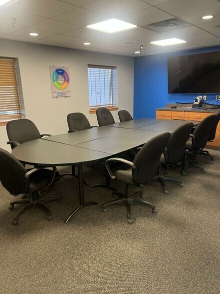 More Photos Of 401 Sundial Dr, Waite Park Warehouse For Sale