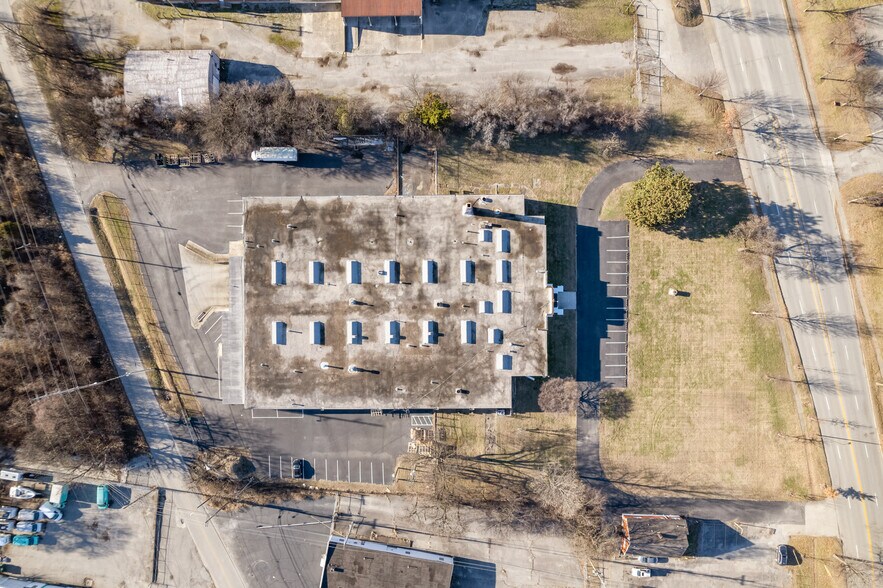 More Photos Of 1500 Algonquin Pky, Louisville Warehouse For Lease