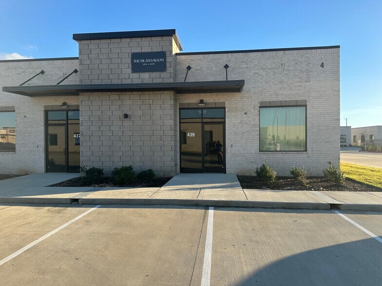 More Photos Of 439 Riviera Ln, Fulshear Medical For Lease