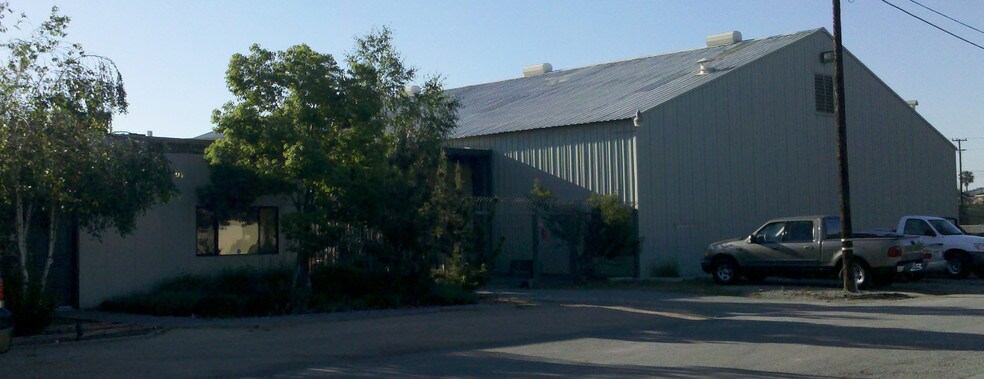 More Photos Of 1970 Walker St, La Verne Warehouse For Lease