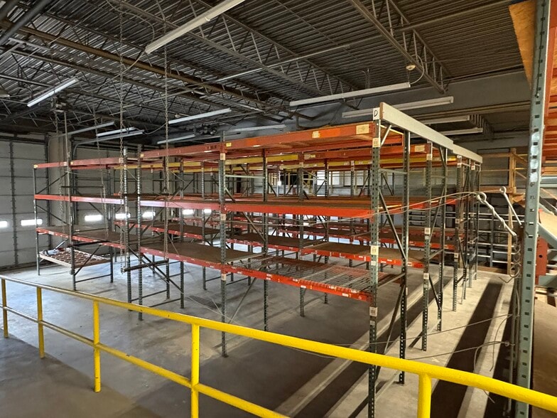 More Photos Of 946-950 Manifold Rd, Washington Industrial For Lease