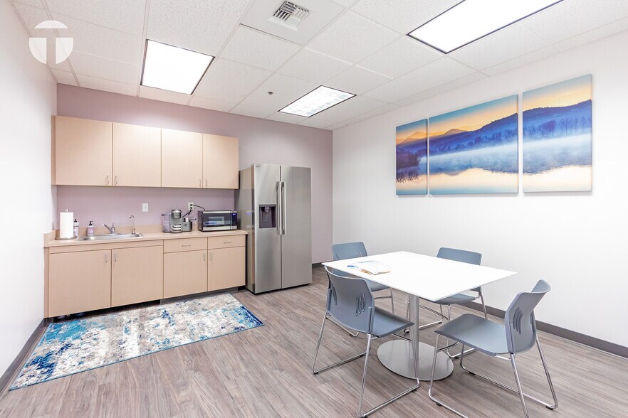 More Photos Of 2330 E Bidwell St, Folsom Medical For Sale