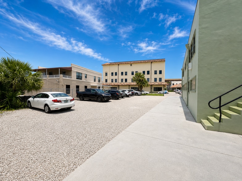 More Photos Of 117 N 5th St, Fort Pierce Office Residential For Sale