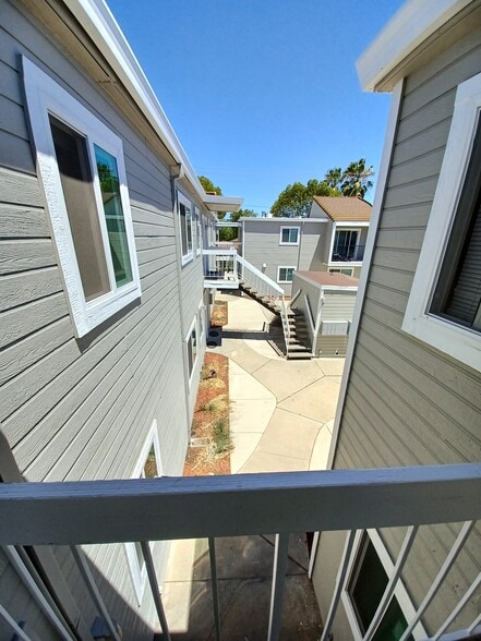 More Photos Of 7259 S Land Park Dr, Sacramento Apartments For Sale
