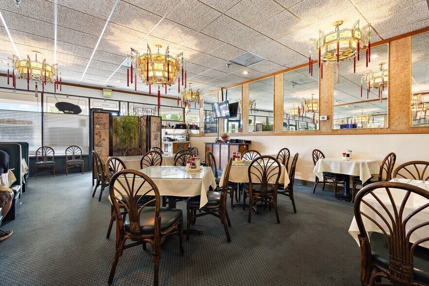 More Photos Of 1900 Anderson Rd, Davis Unknown For Lease