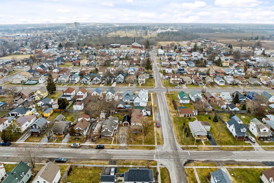 More Photos Of 48 Johnston St, Port Colborne Apartments For Sale