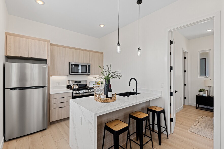 More Photos Of 4578 Jicarillo Ave, San Diego Apartments For Sale