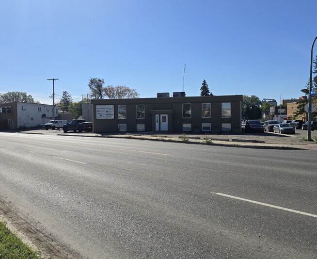 More Photos Of 855 Arcola Av, Regina Office For Sale